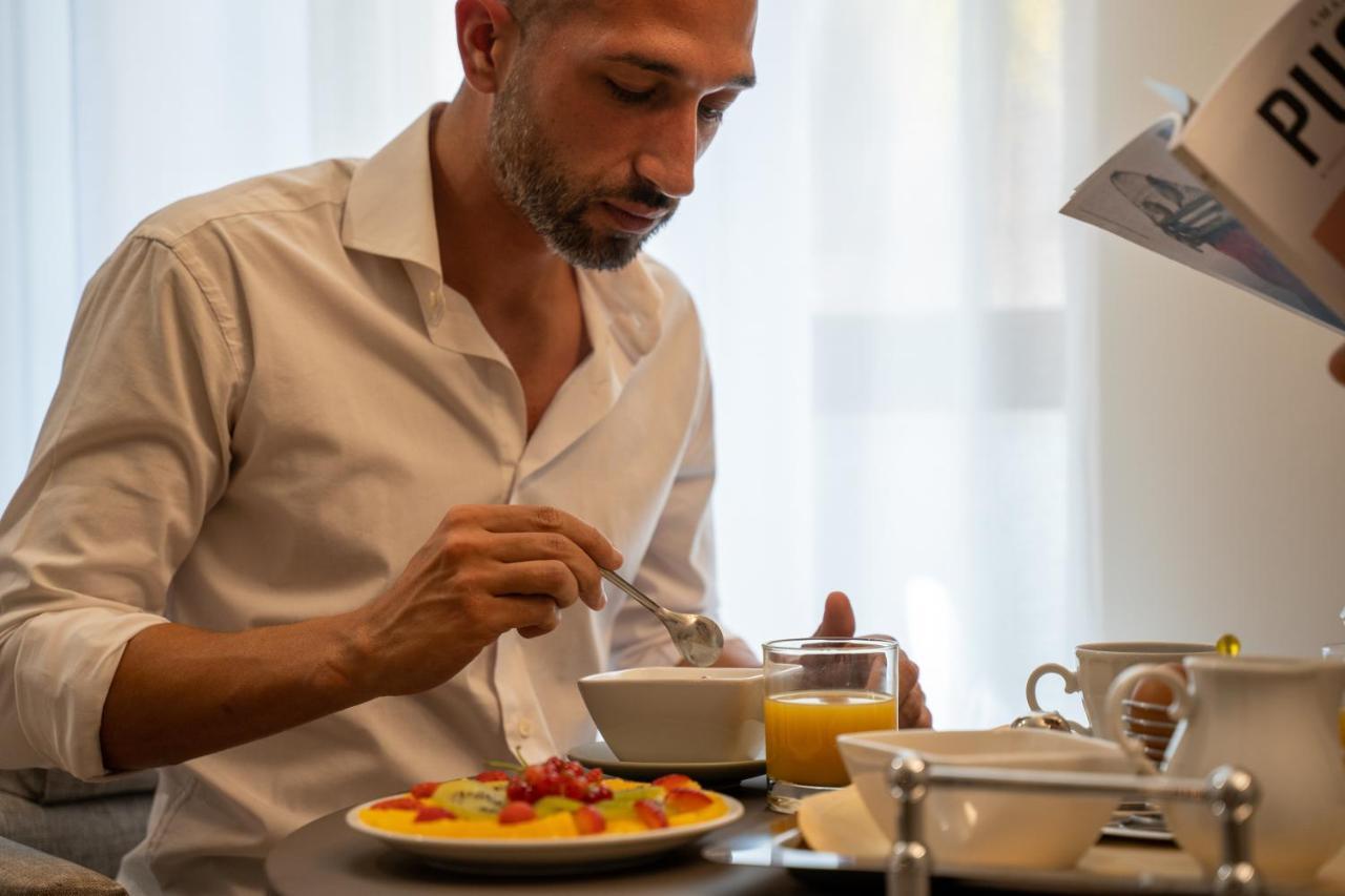 Palazzo Bellocchi - Suites & Apartments ブリンディジ 部屋 写真