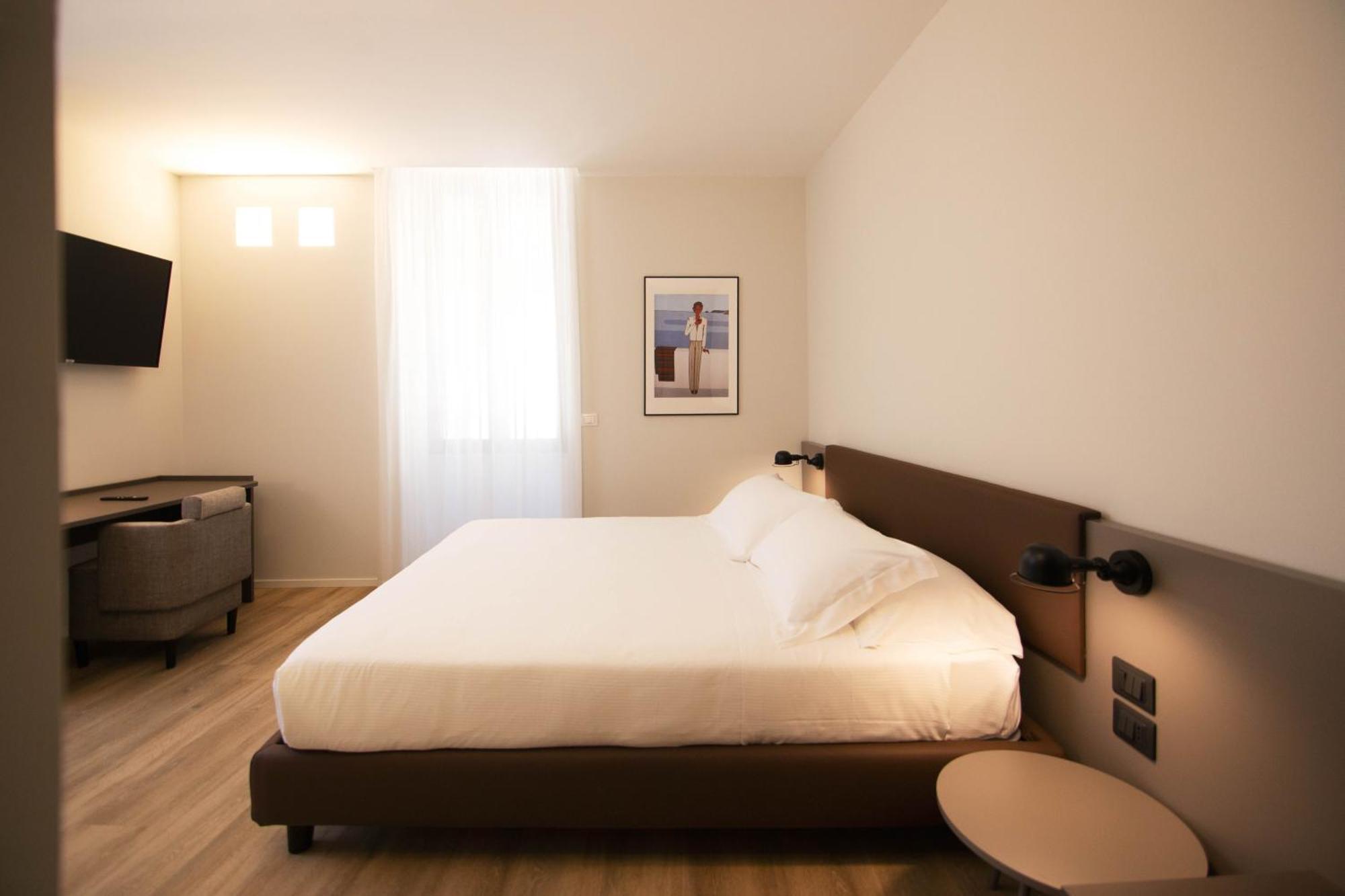 Palazzo Bellocchi - Suites & Apartments ブリンディジ 部屋 写真